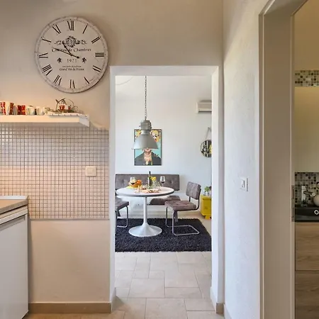 Apartman Marizella Premantura