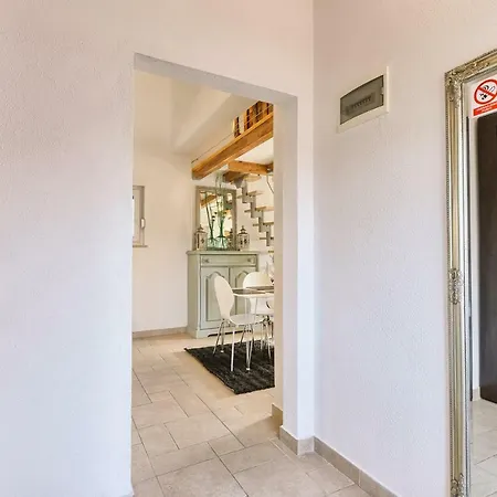 Marizella Premantura