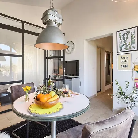 Apartman Marizella *